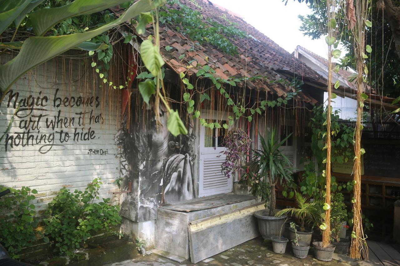 Abrakadabra! Artbnb Jogjacarta Exterior foto