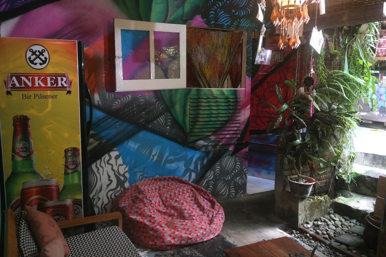 Abrakadabra! Artbnb Jogjacarta Exterior foto