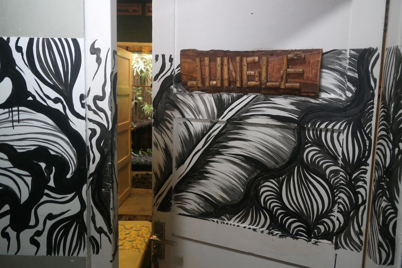 Abrakadabra! Artbnb Jogjacarta Exterior foto