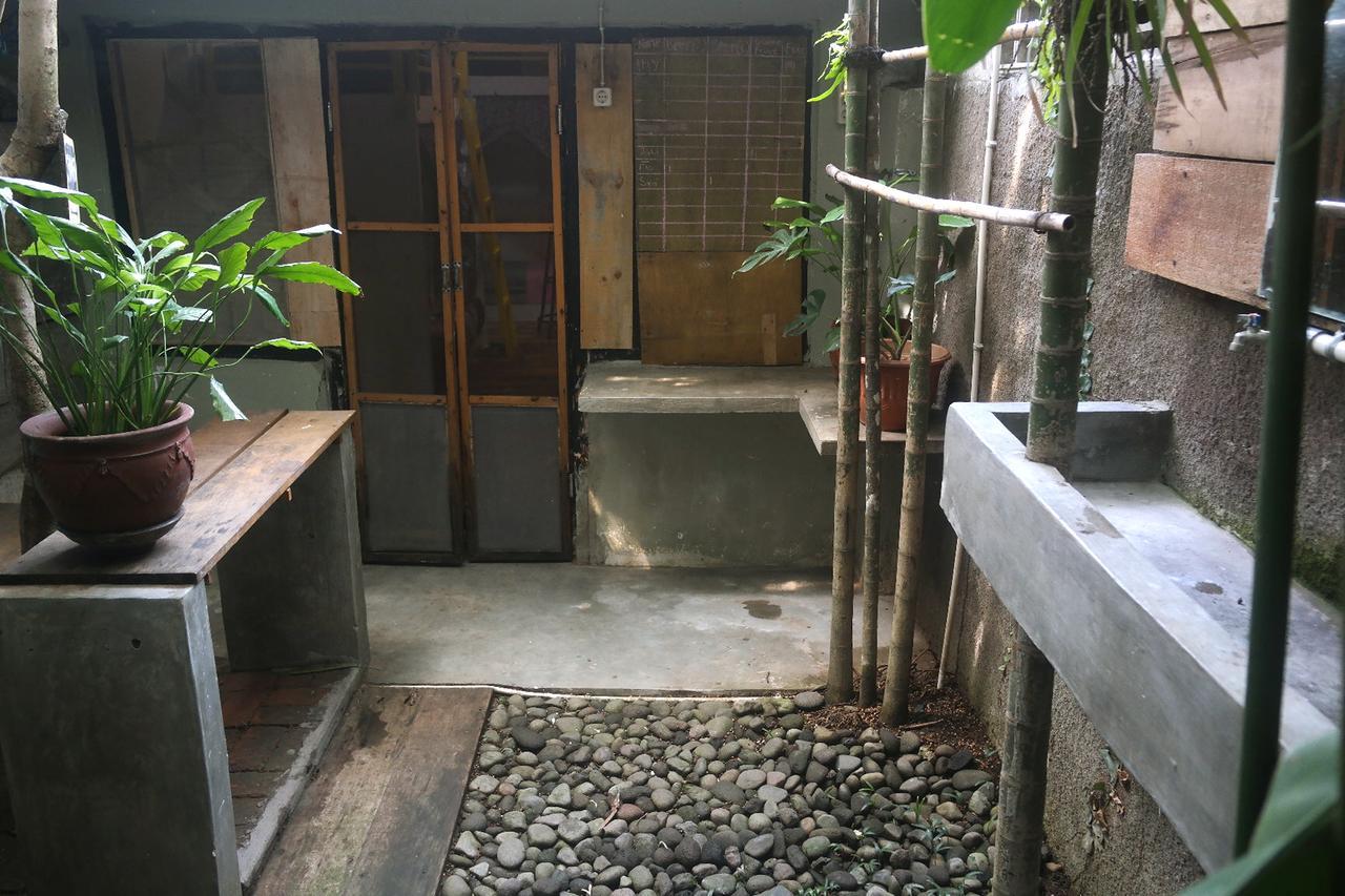 Abrakadabra! Artbnb Jogjacarta Exterior foto