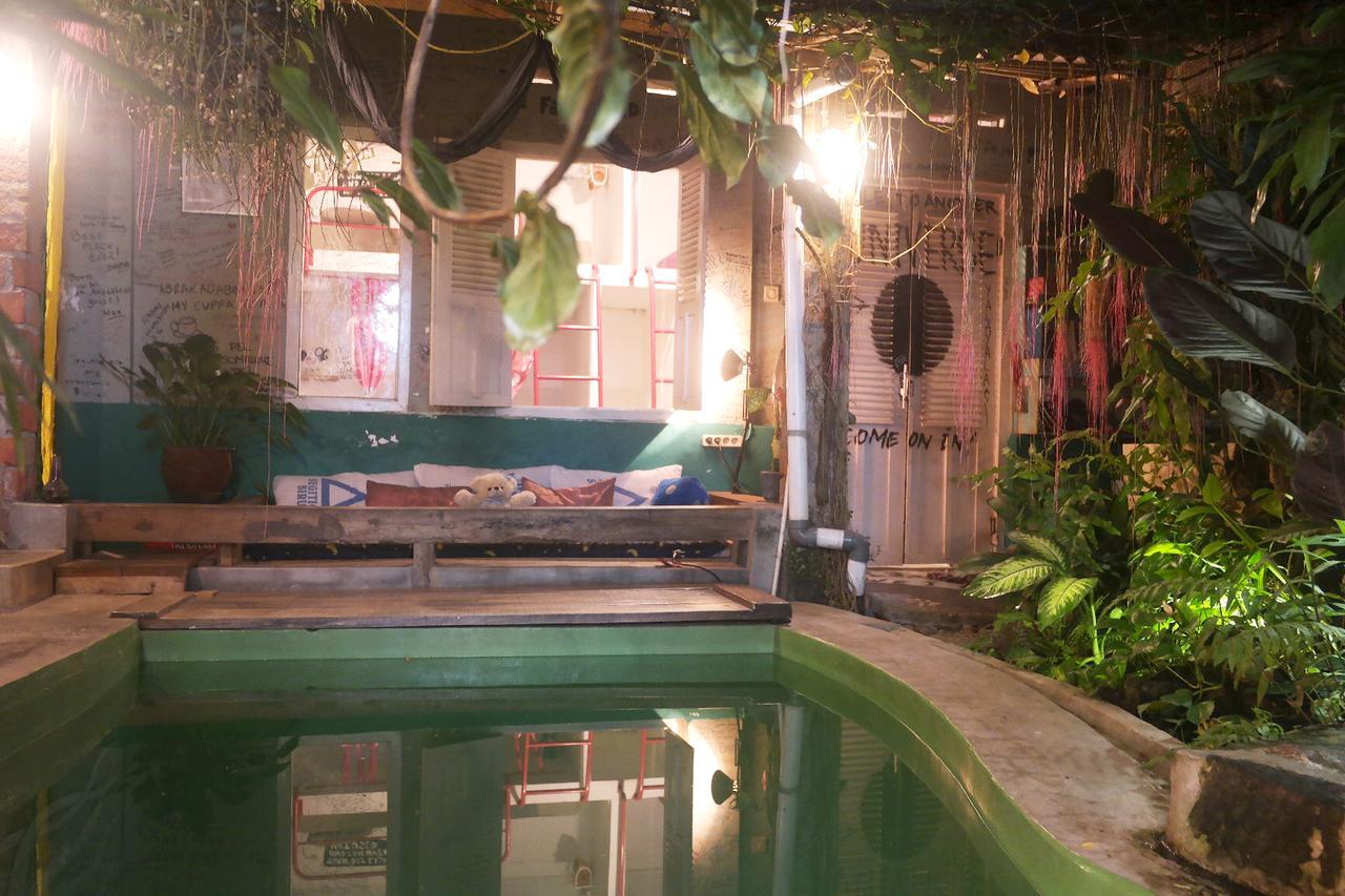 Abrakadabra! Artbnb Jogjacarta Exterior foto