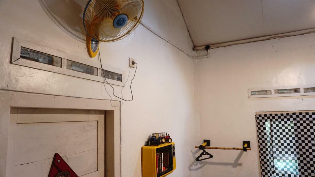 Abrakadabra! Artbnb Jogjacarta Exterior foto