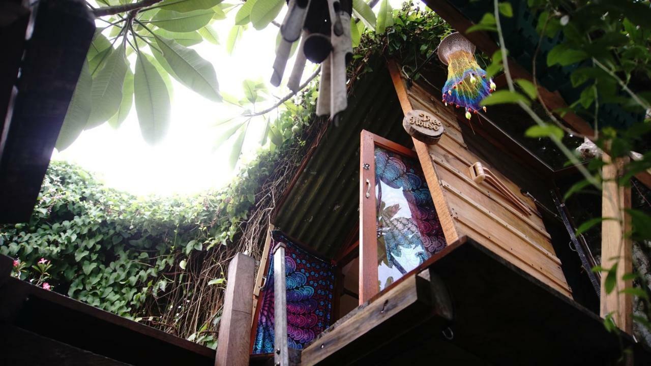 Abrakadabra! Artbnb Jogjacarta Exterior foto